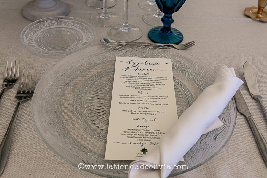 Meseros, seating plan y minutas de boda con diseño CAYETANA - Imagen 4